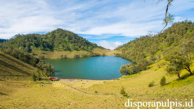 Menyelami Keindahan Ranu Kumbolo